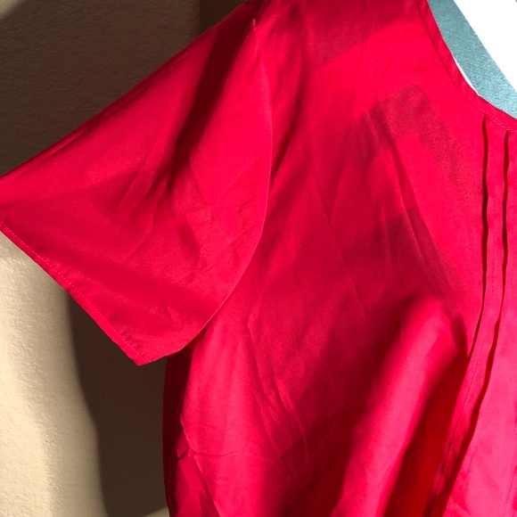 Blouse - Picture 2 of 3